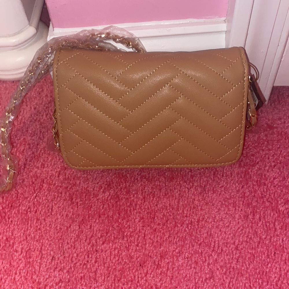 Bebe Tan Sophia Crossbody in Tan. Faux leather! Literally never used! - Picture 2 of 5